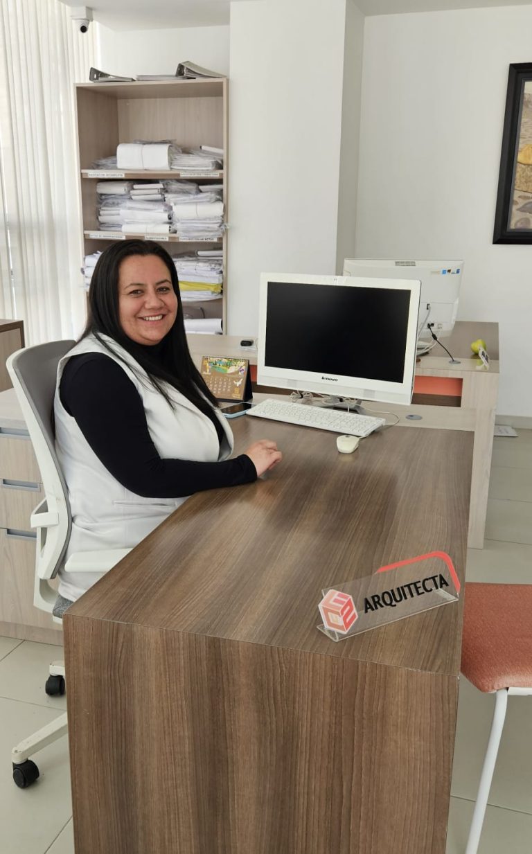 Yuly Yinette Gómez Herrera — equipo de la Curaduría Urbana 2 de Duitama